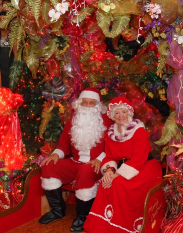 Kaua'i Festival of Lights - Photos with Santa